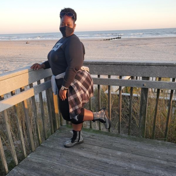 *SOLD*New 7 [Torrid x Betsey Johnson] Sparkle Boot - Picture 6 of 11